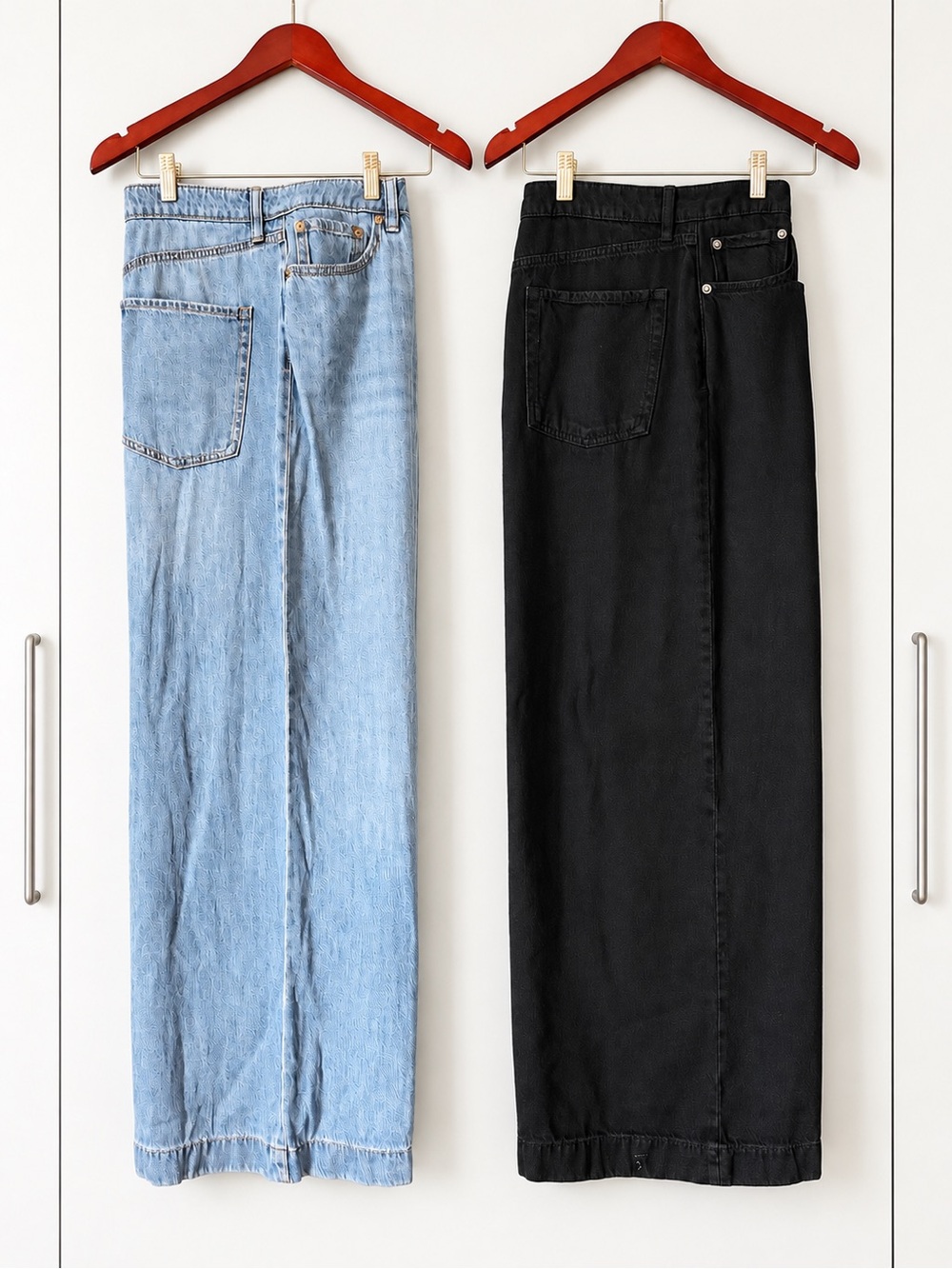 2-Pair Reitmans High-Rise Wide Leg Jeans Size 32 – Black & Light Wash.